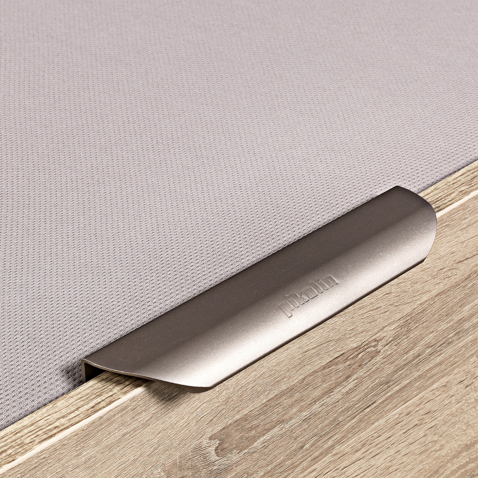 Canapé abatible de madera tapa única de color natural DESIGN